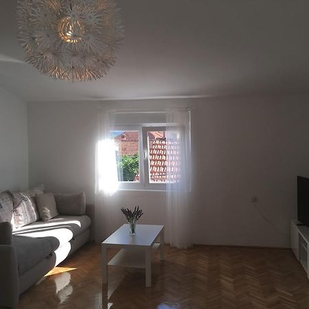 Centre Apartment Božava Eksteriør bilde
